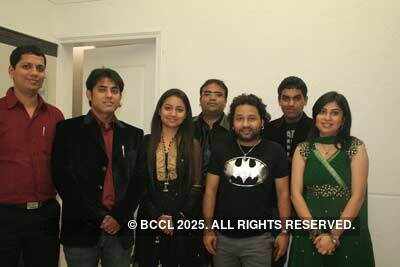 Kailash Kher performs