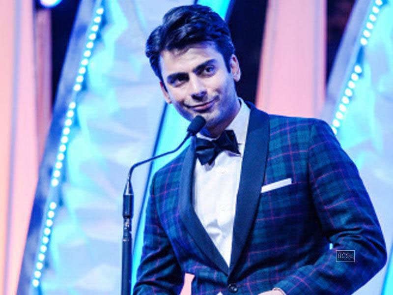 Fawad Khan was hesitant to get naughty on stage?
