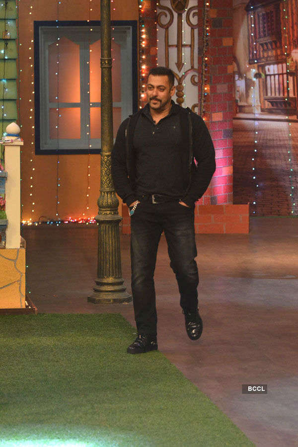 SRK promotes Raees on The Kapil Sharma Show