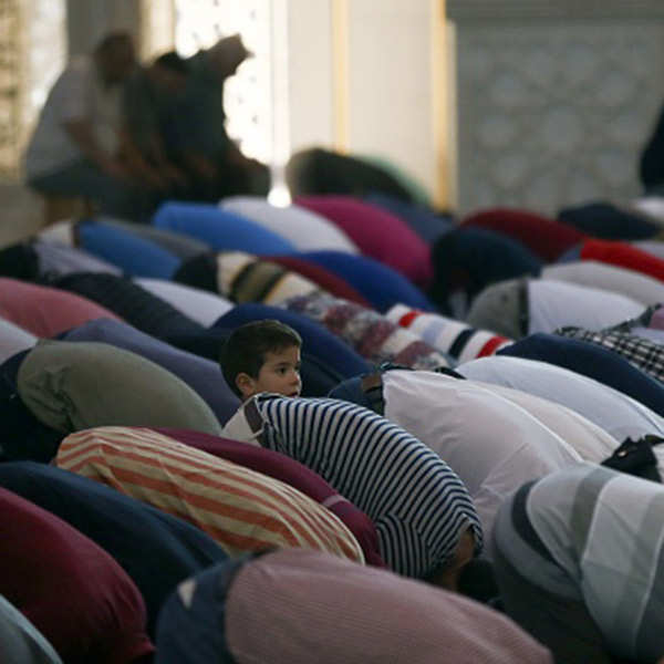 Eid Al-Fitr Around the World
