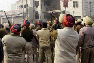 Clash in Ludhiana, 1 killed