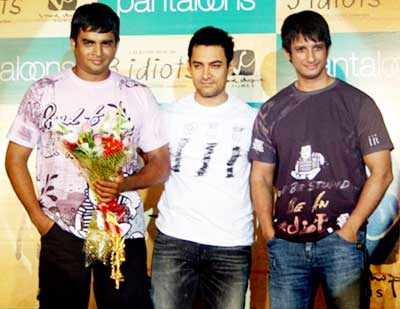 Launch:  '3 idiots' T-shirt