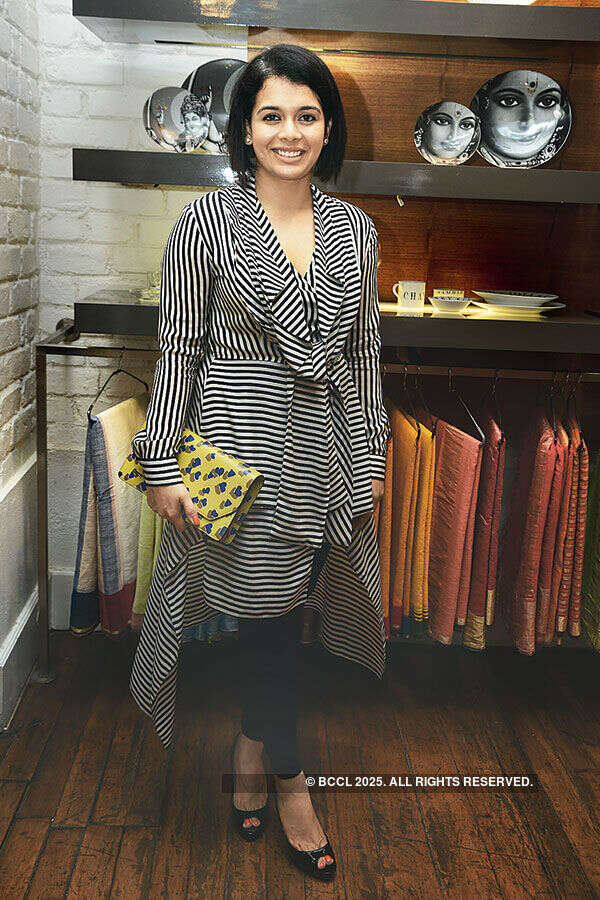 Socialites attend get-together