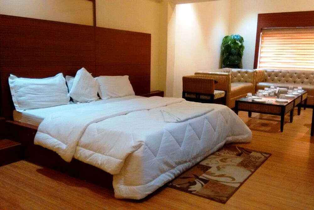 Hotel Saffron Room