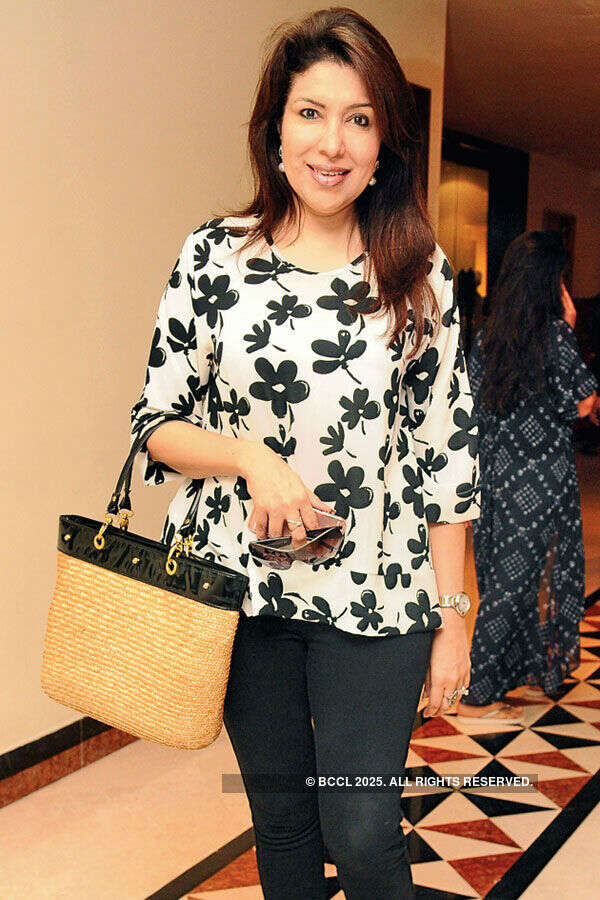 Socialites @ Exhibition