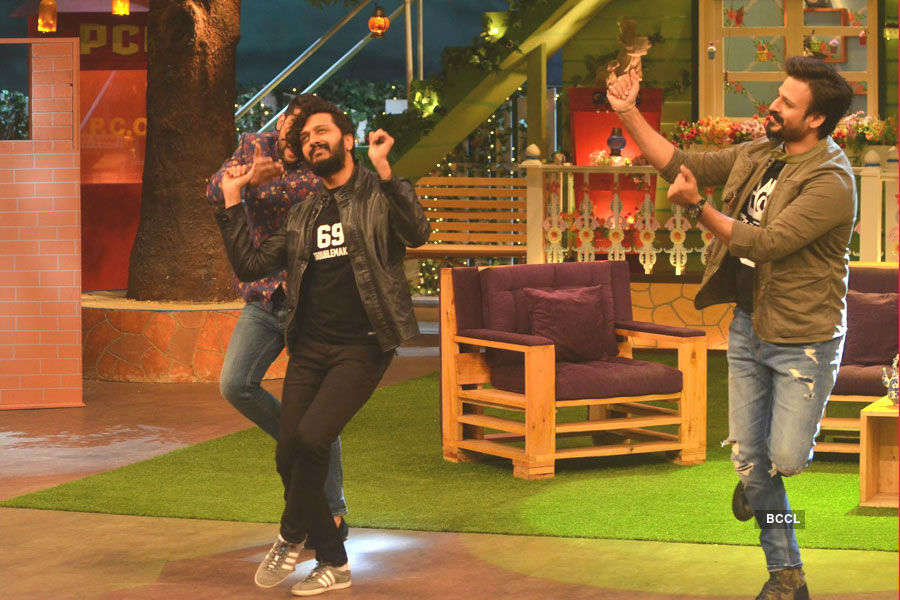 SRK promotes Raees on The Kapil Sharma Show