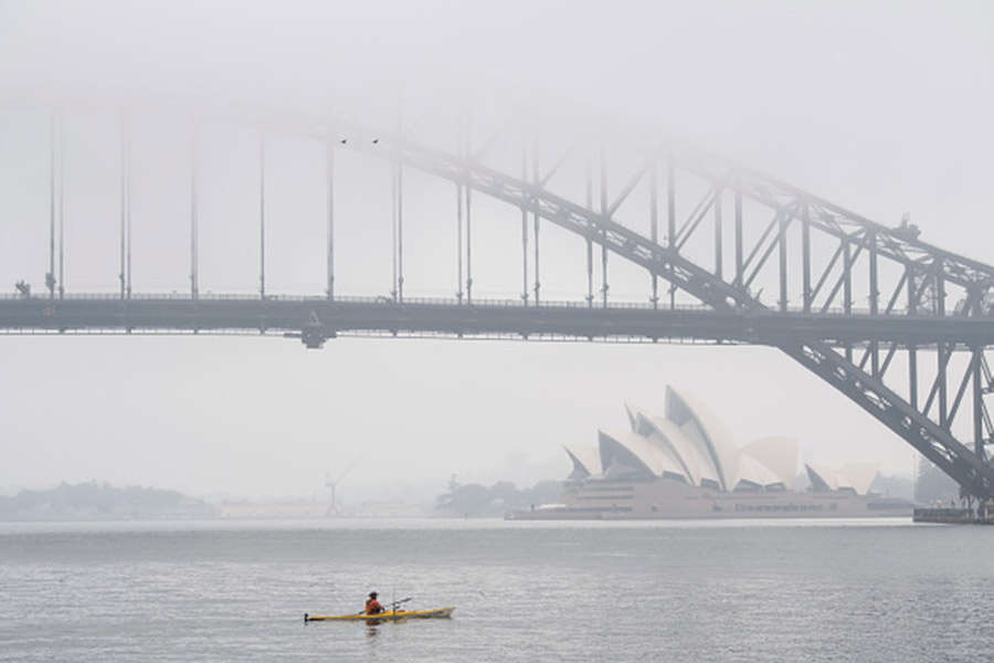 Fog blankets Sydney