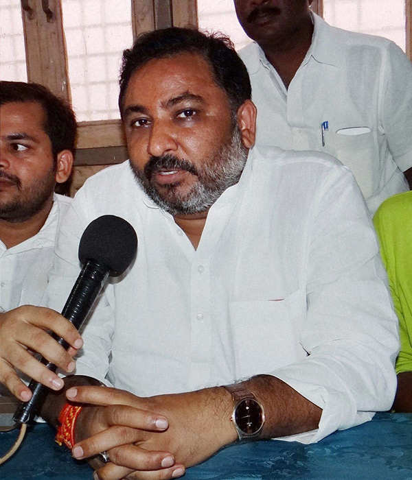 BSP workers demand arrest of Dayashankar