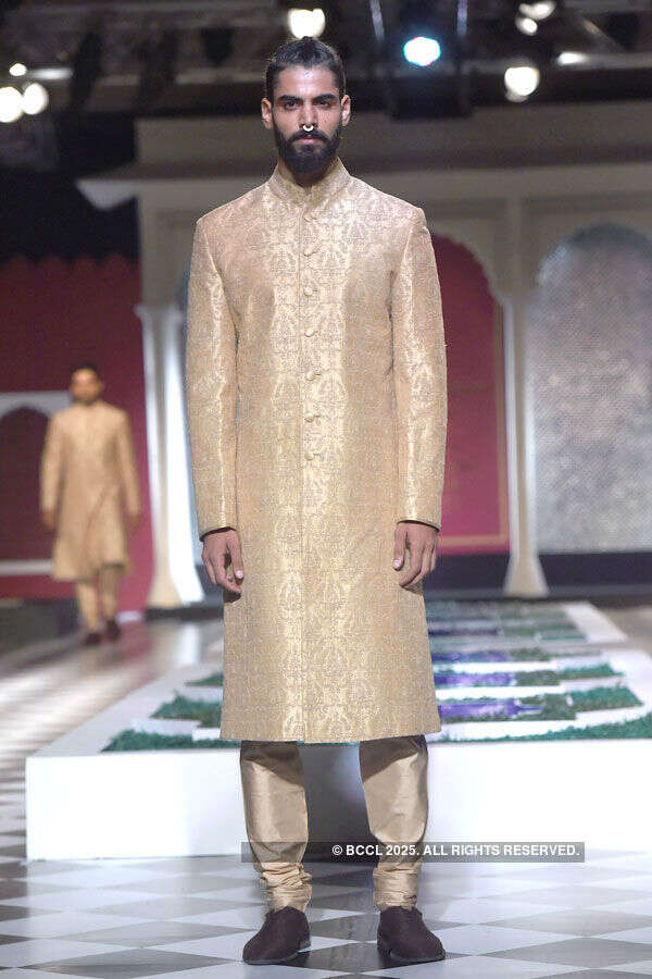 ICW 2016: Anita Dongre