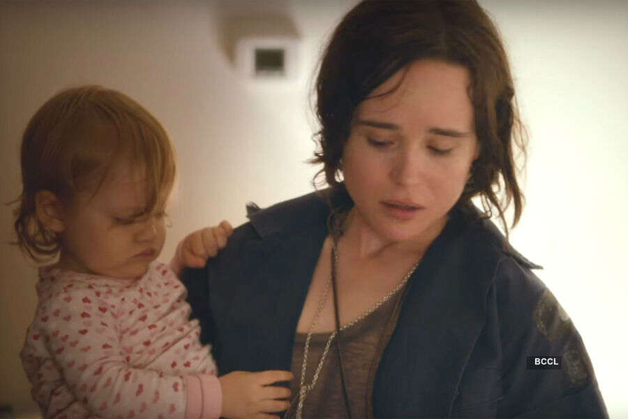 Sarah has called her mum. Tallulah игрушки.
