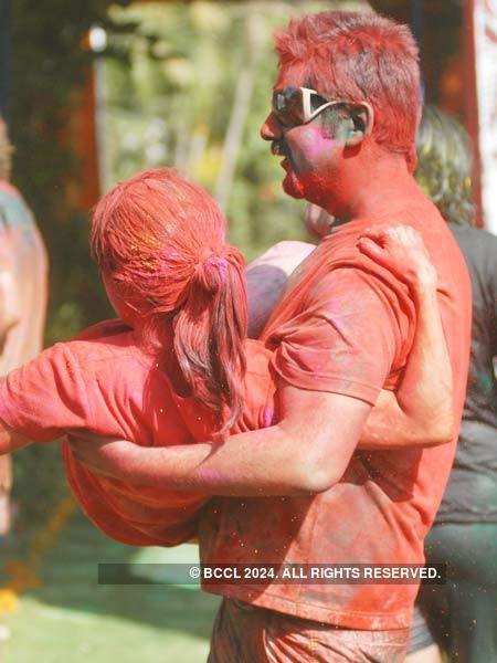 25 Best photos of Hottest Holi party