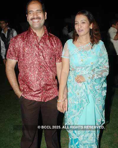 Laxmandas & Rajkumari's 50th anniv.