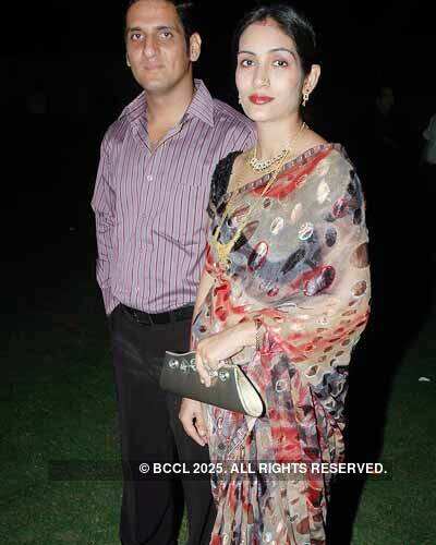 Laxmandas & Rajkumari's 50th anniv.