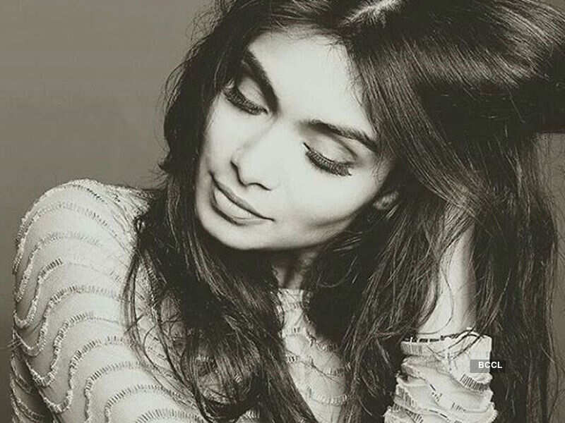 Aafreen Vaz's new photo shoot will leave your jawdropped!