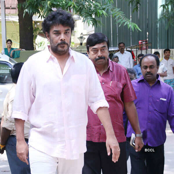 Celebs pay their last respect to Panchu Arunachalam