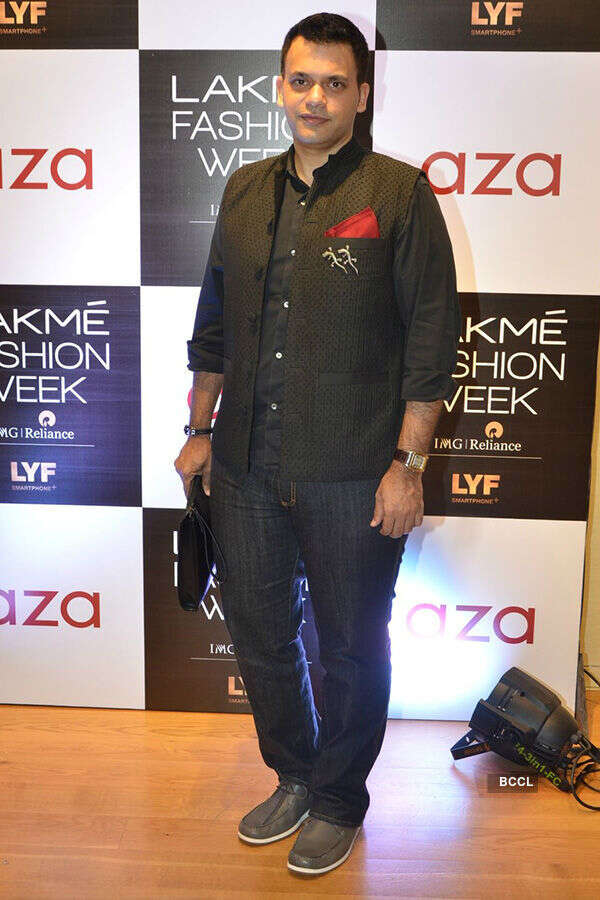 Aza collection preview