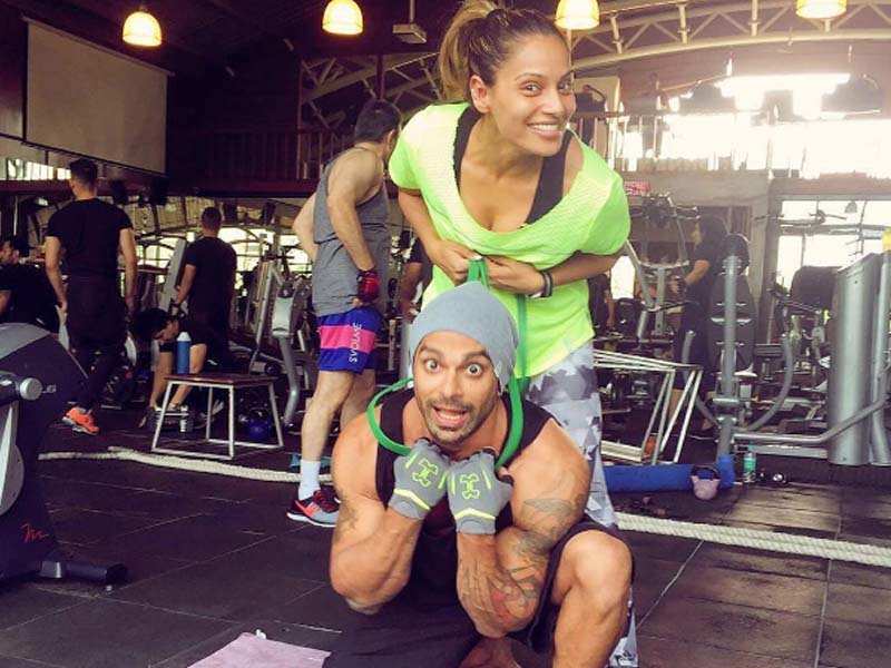 Simple Dance Workout Bipasha for Build Muscle