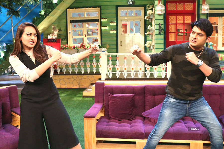 SRK promotes Raees on The Kapil Sharma Show