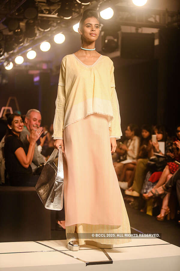 LFW '16: Day 2: Trapezoid