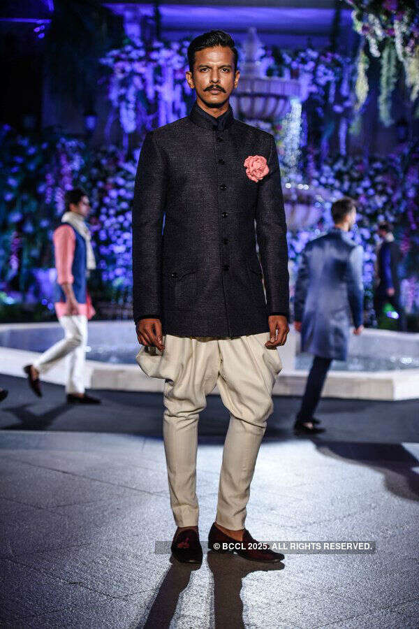 LFW '16: Day 2: Manish Malhotra