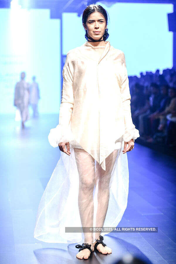 LFW '16: Day 3: Pella