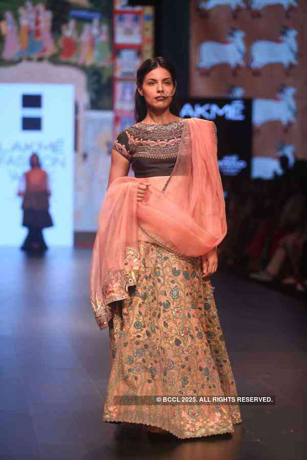 LFW '16: Day 4: Divya Sheth
