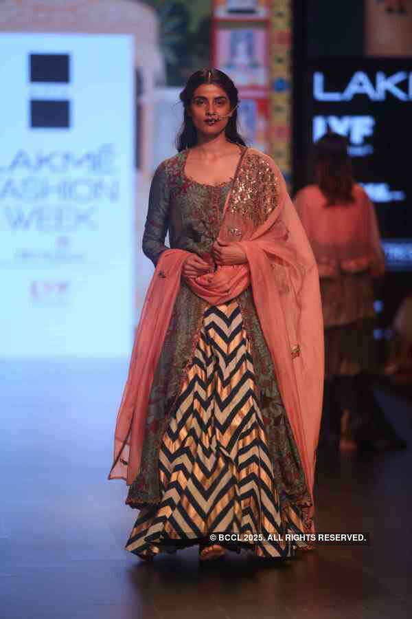 LFW '16: Day 4: Divya Sheth