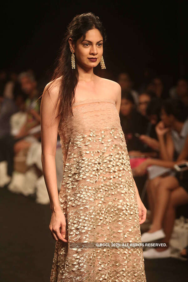 LFW '16: Day 4: Zoraya