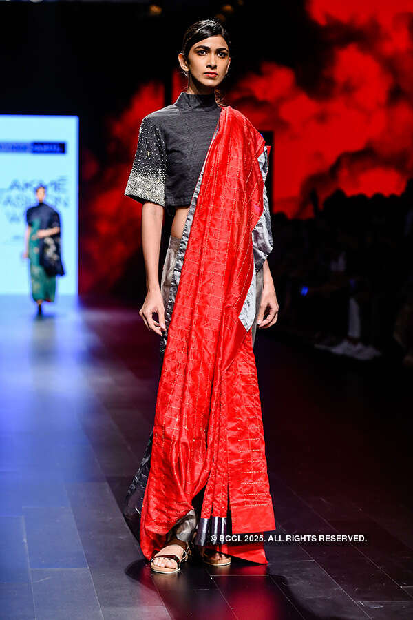 LFW '16: Day 6: VineetRahul