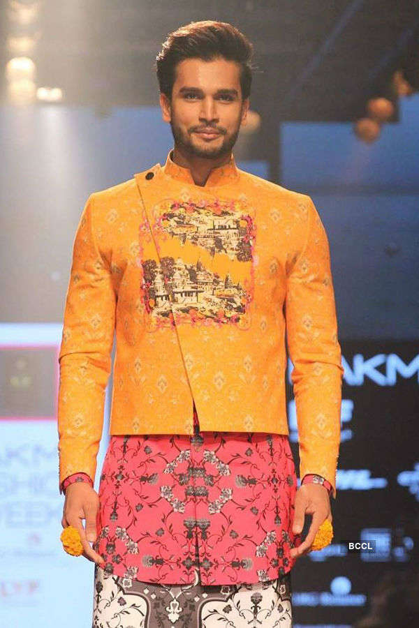 Mr World 2016, Rohit Khandelwal walks the ramp at Lakme Fashion Week