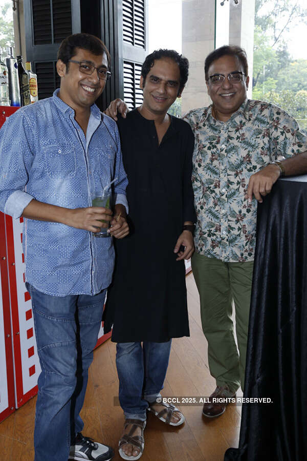 Eagoler Chokh: Success party