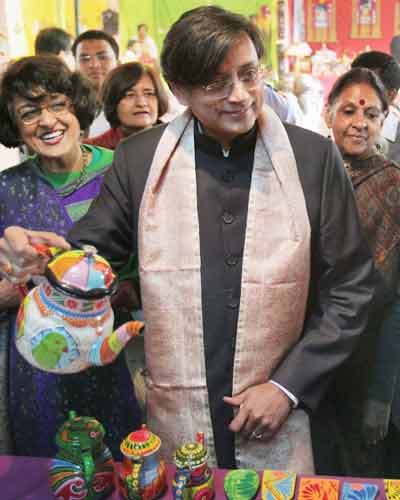 Shashi Tharoor photos