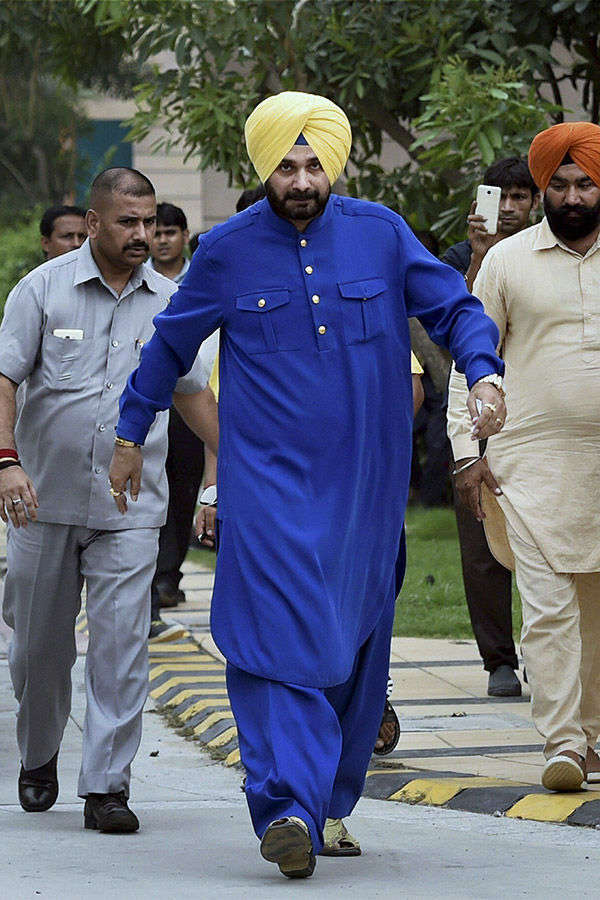 Navjot Singh Sidhu Forms 'Awaaz-e-Punjab' Photogallery - ETimes