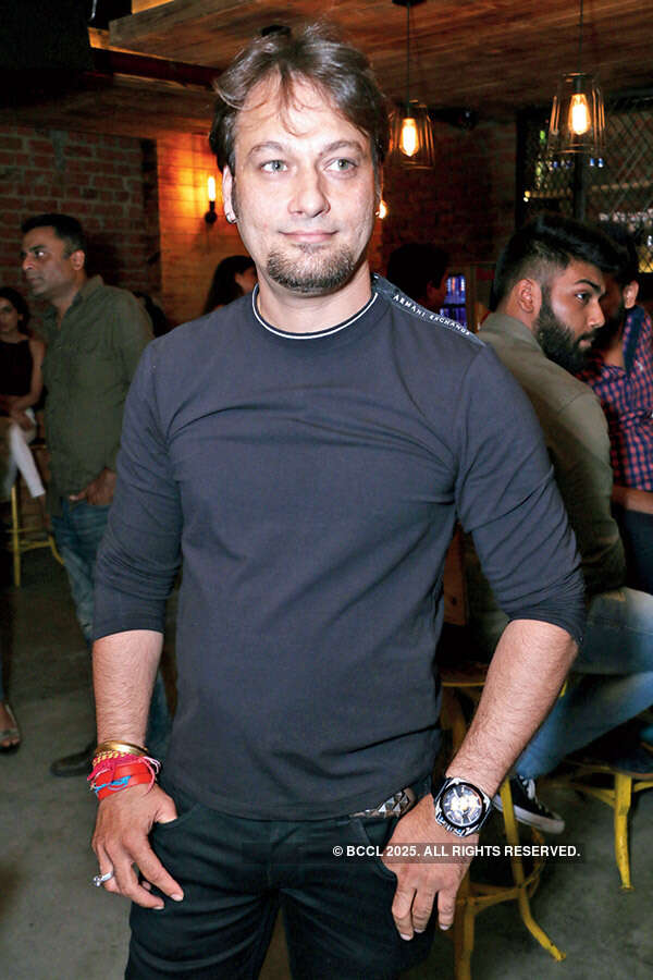 Zikrr @ The Drunk House