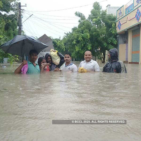 Heavy rains lash Andhra Pradesh