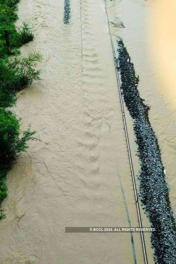Heavy rains lash Andhra Pradesh