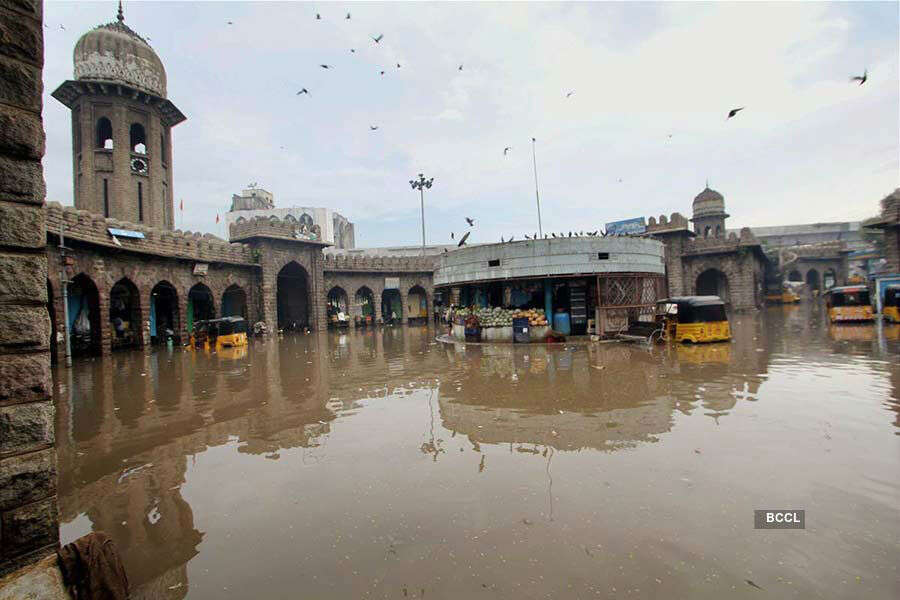 Heavy rains lash Andhra Pradesh