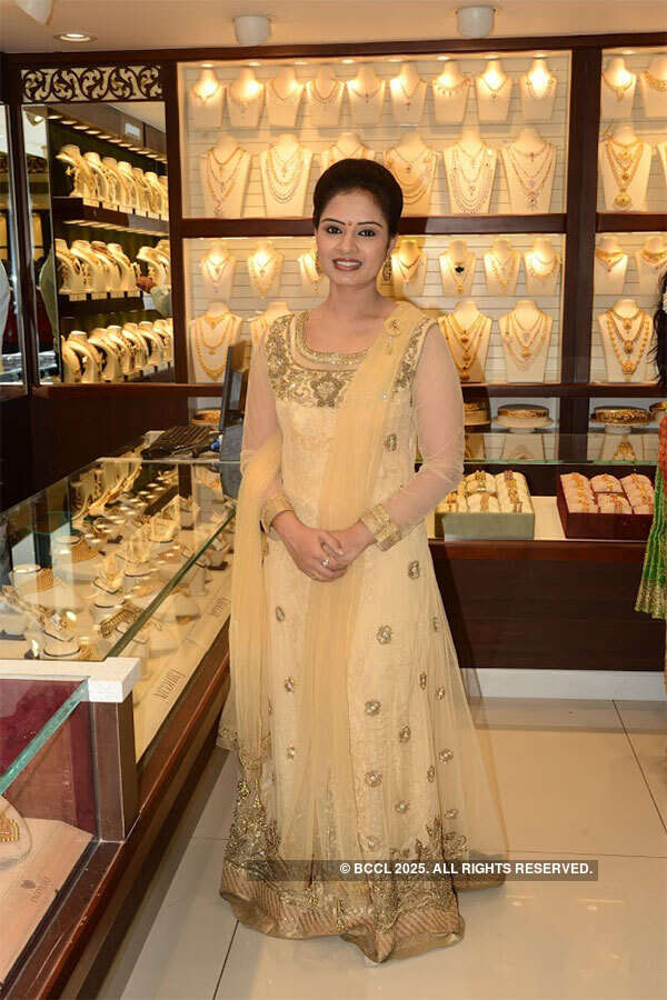 Sonam Kapoor @ Store Launch
