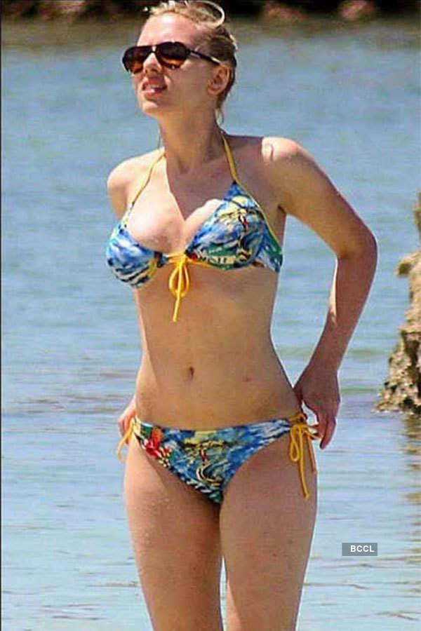 Scarlett Johanssons Bikini Pics Pics Scarlett Johanssons Bikini
