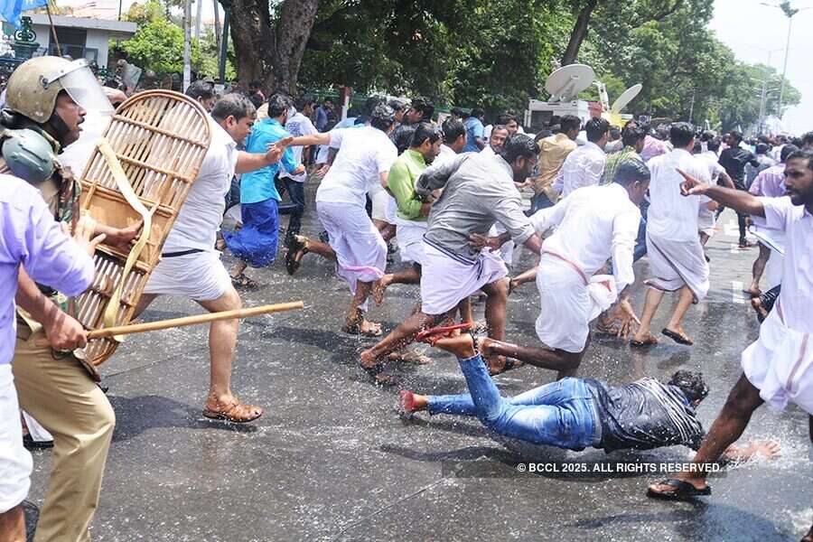 Youth Congress, KSU workers protest