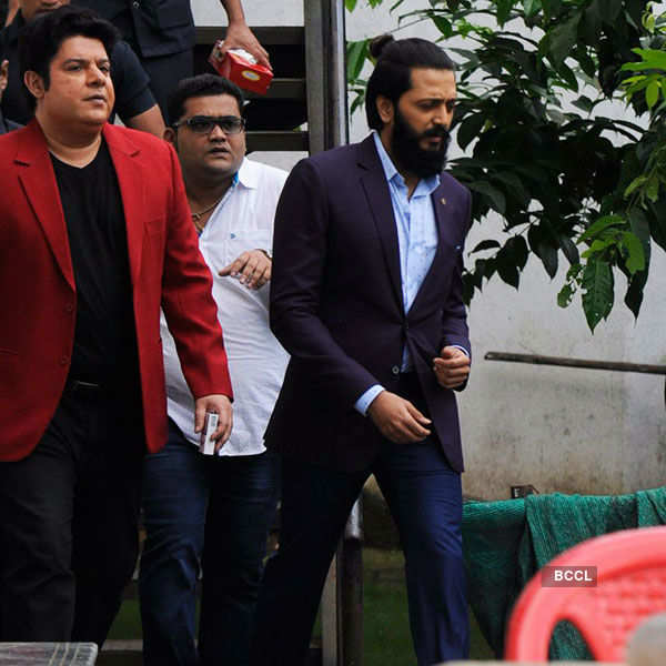 Yaaron Ki Baraat - On the sets