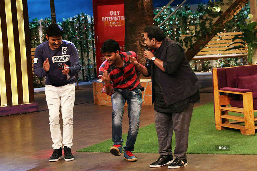 SRK promotes Raees on The Kapil Sharma Show