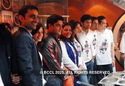Raman Macker, Ambika Hinduja, Madhavan, Leena, Shraddha, Vaibhav, Dhruv, Siddharth Kher
