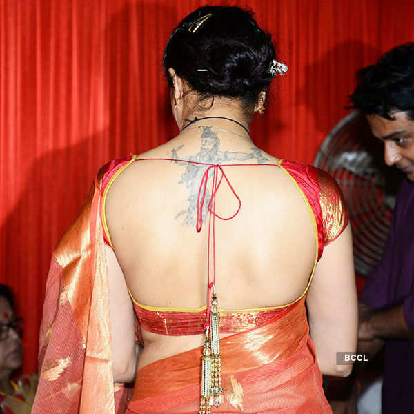 Divas in their backless best