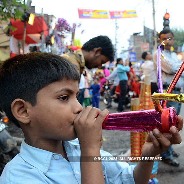 Nation celebrates Dussehra