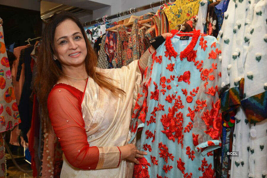 Manali Jagtap store: Festive collection launch