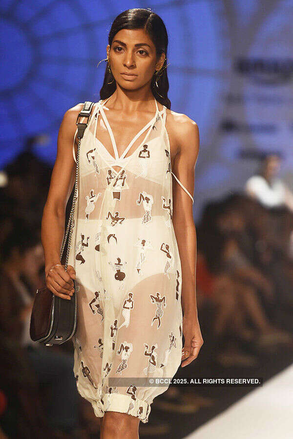 AIFW SS '17: Day 1: Italian Fashion Show