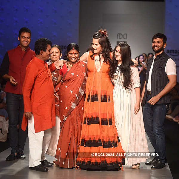 Sona Mohapatra Showcases A Creation By Virtues On Day 2 Of The Amazon India Fashion Week Aifw