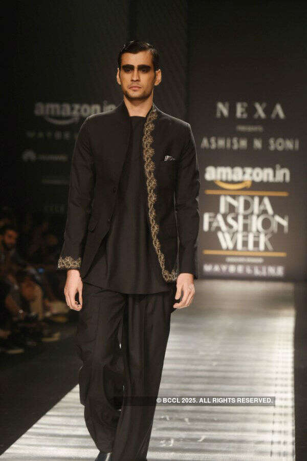 AIFW SS &lsquo;17: Day 2: Ashish Soni
