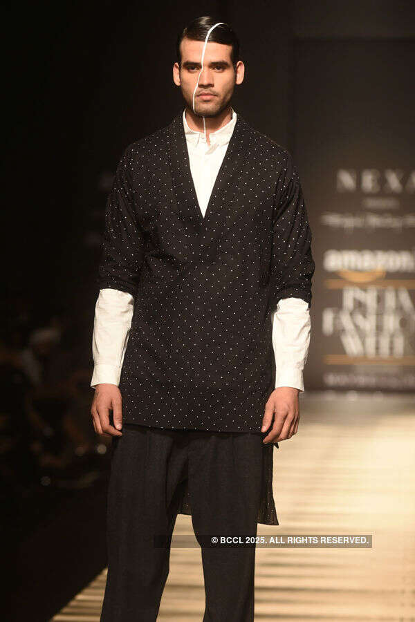 AIFW SS &lsquo;17: Day 2: Rajesh Pratap